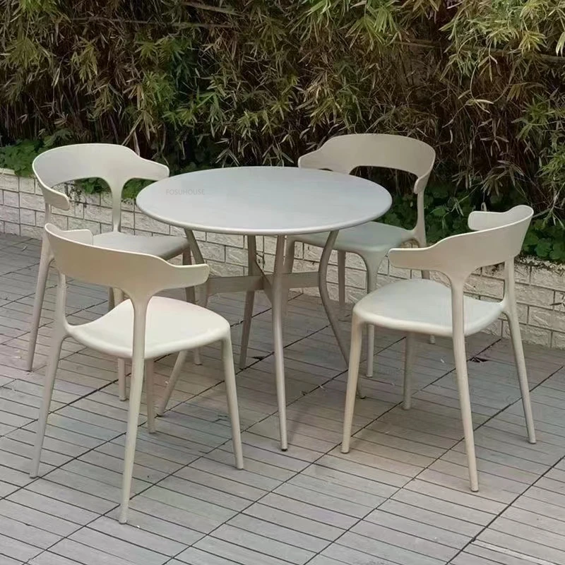 4 chairs 1 table-F