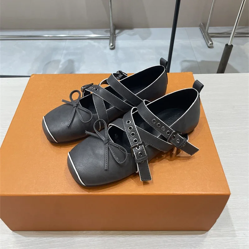 Women's Retro Butterfly Strap Buckle Design Ballet Shoes Korean Sweet Cute Shoes Ladies Leather Square Toe Flat Shoes Spring New 2