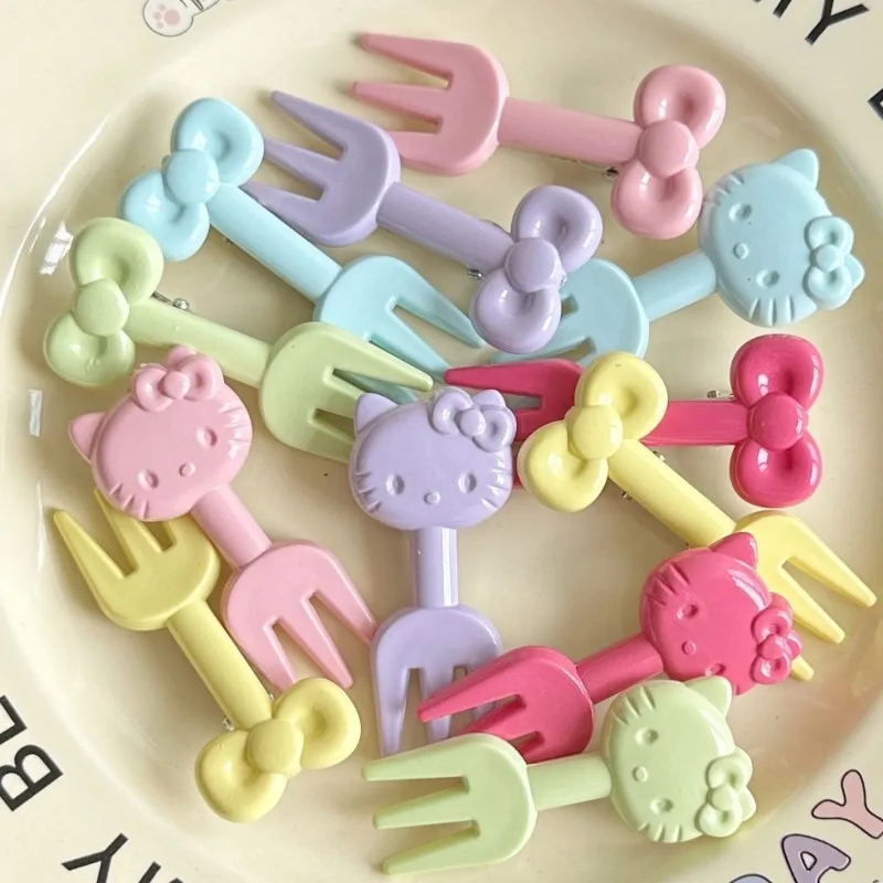 Creative new Hello kitty mini cute fruit fork  animation peripheral cartoon exquisite recyclable portable fruit pick for outings