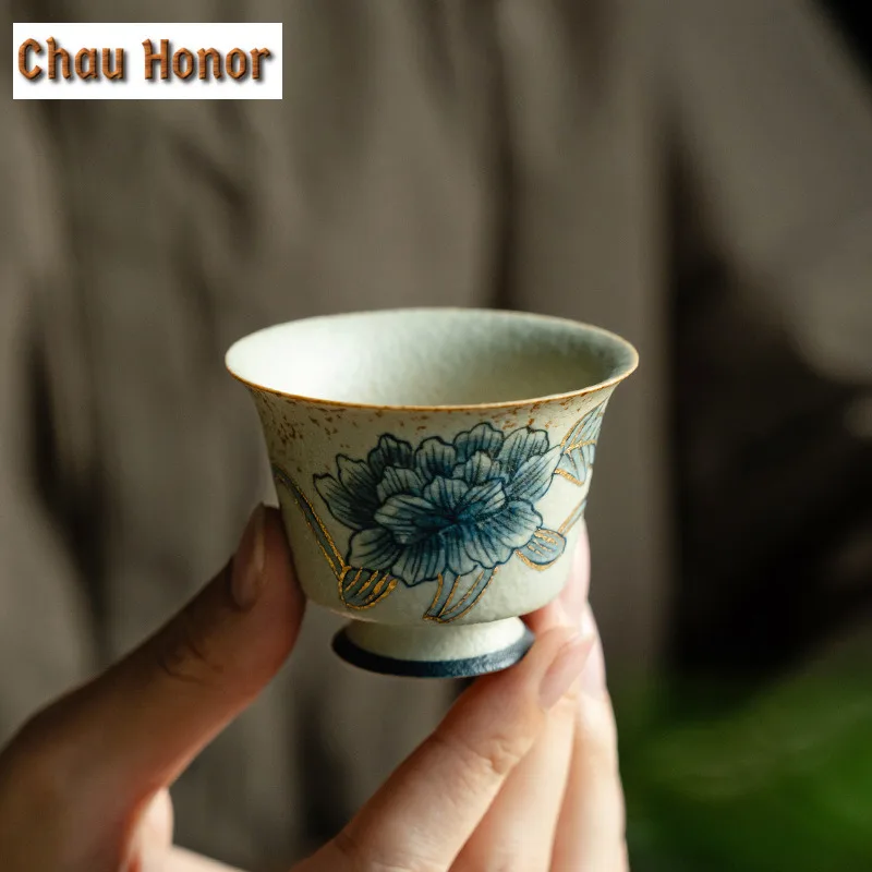 1PC Blue And White Flint Red Ceramic Tea Cup Hand-painted Peony Flower Master Cup High Footed Meditation Cup Drinkware Gift 45ml