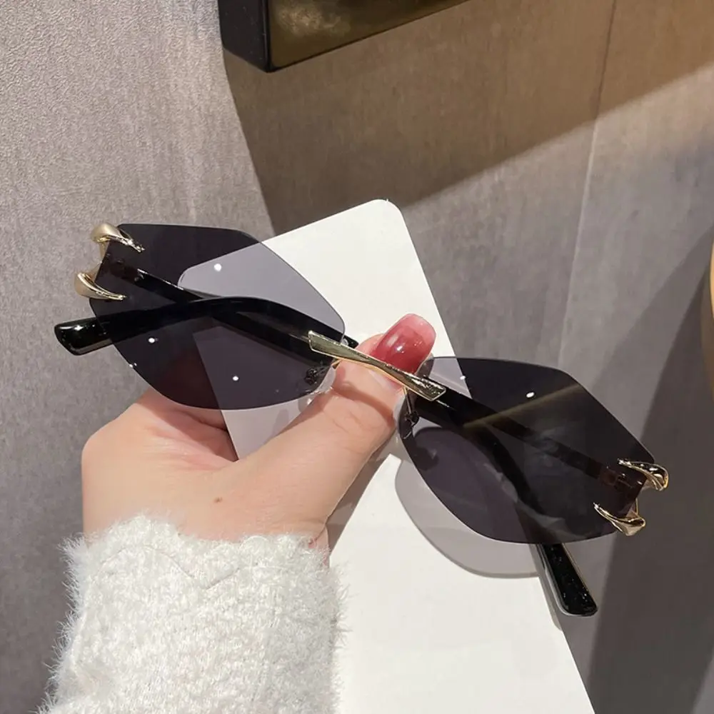 Fashion Rimless Square Sunglasses Retro Small Frame Gradient Frameless Sunglass Hip Hop UV400 Popular Metal Eyewear Men Women