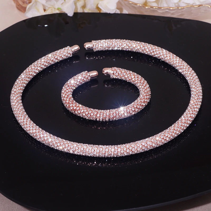 Neue Mode Strass Kragen Choker Halskette Für Frauen Übertrieben Einfache Große Klobige Kette Halskette Drehmomente Schmuck Zubehör S9B059Bcdb2014367A93Ebd63124435530