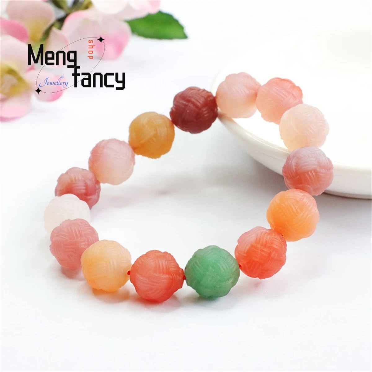 õ Yanyuan  ڼ  ĵ ÷  Ʈ , ϰ   ִ м ٸ  ־