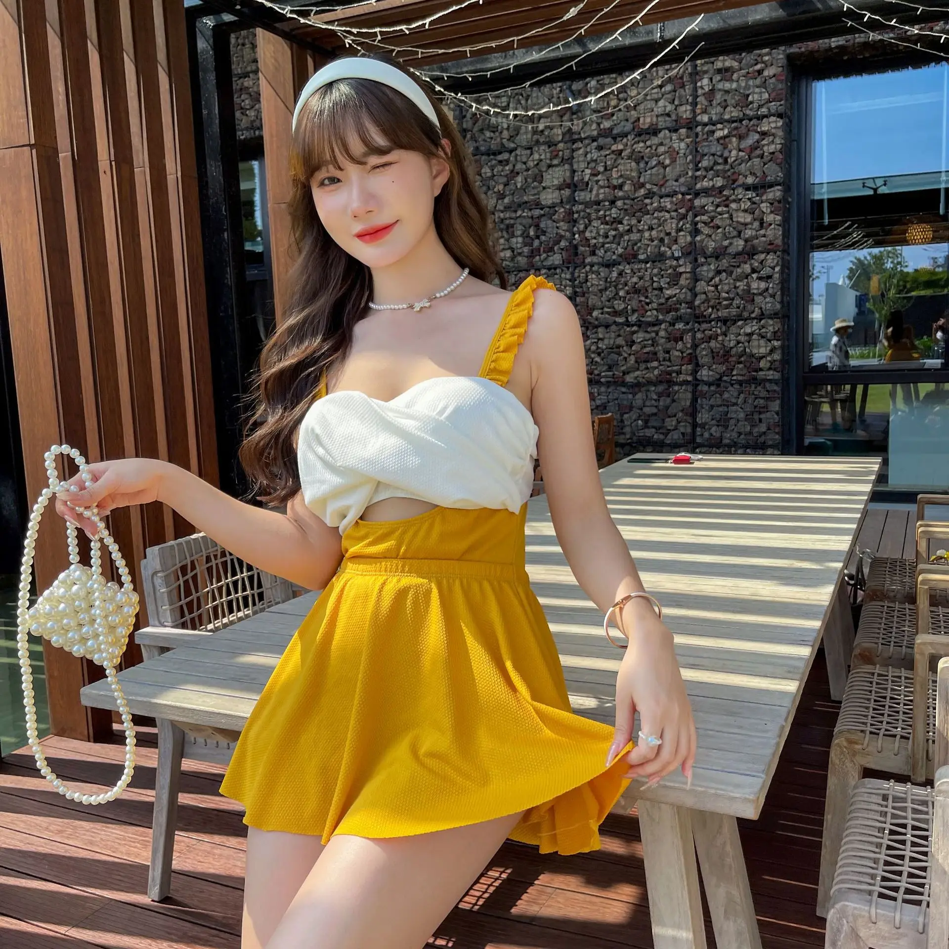 New One-piece Swimsuit Women's High Waist Skirt South Korea Sexy Bra Suspender Backless Slim Tight Swimsuit Two-piece Set