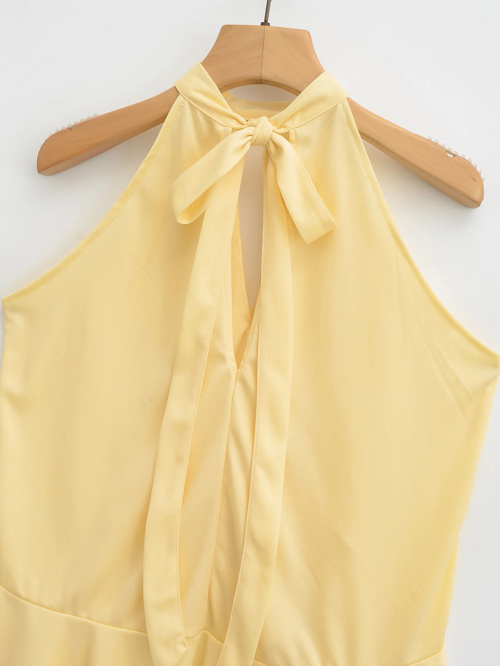 TRAFZA Woman Tierred Ruffles Halter Top Sleeveless Bow Lace-up Yellow Camisole Lady 2025 Summer Sweet Beach Style Women's Sling picture