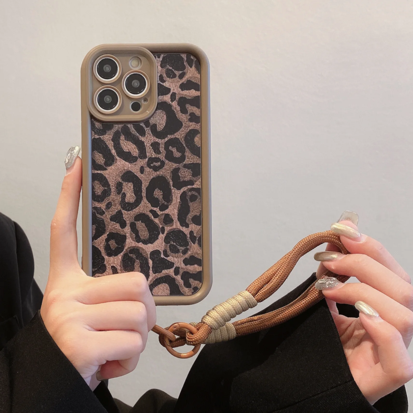 Leopard Print Lanyard Shockproof Silicone Soft Phone Case