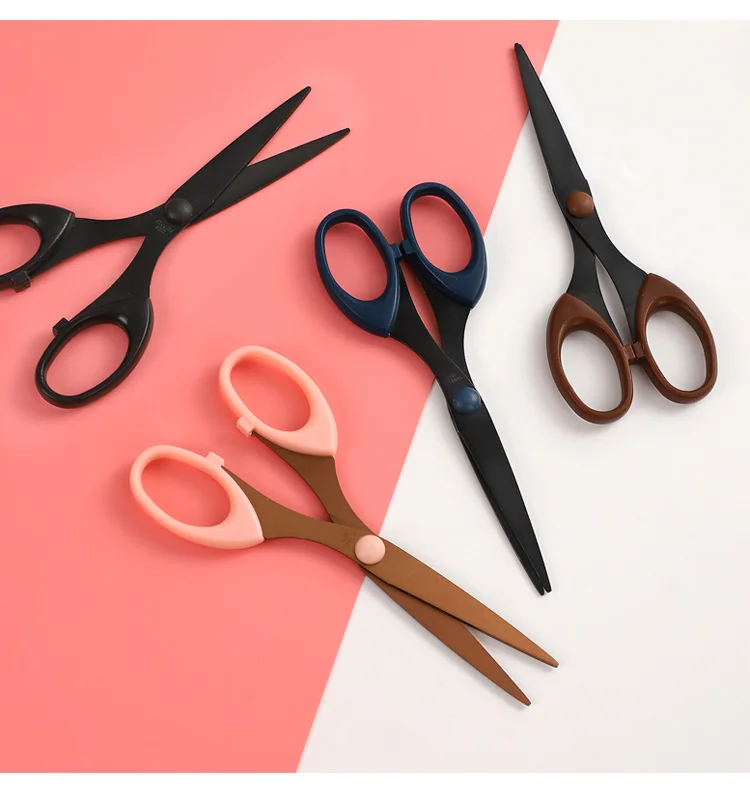 AKOAK 1 Lot D'outils De Manucure Vintage De Style Prune