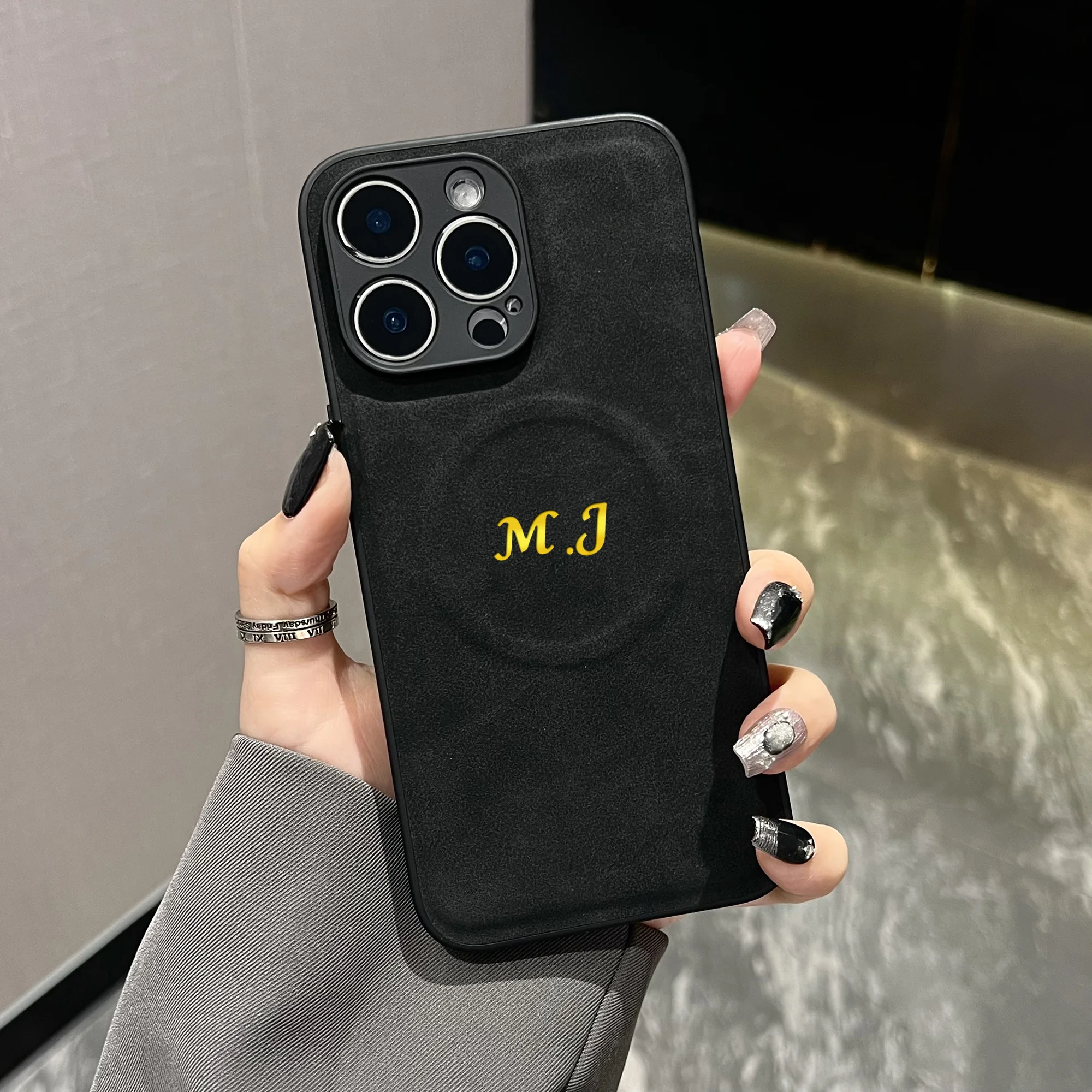 Personalized Hot Foil Stamping Custom Name Initials Magnetic Wireless Charging
