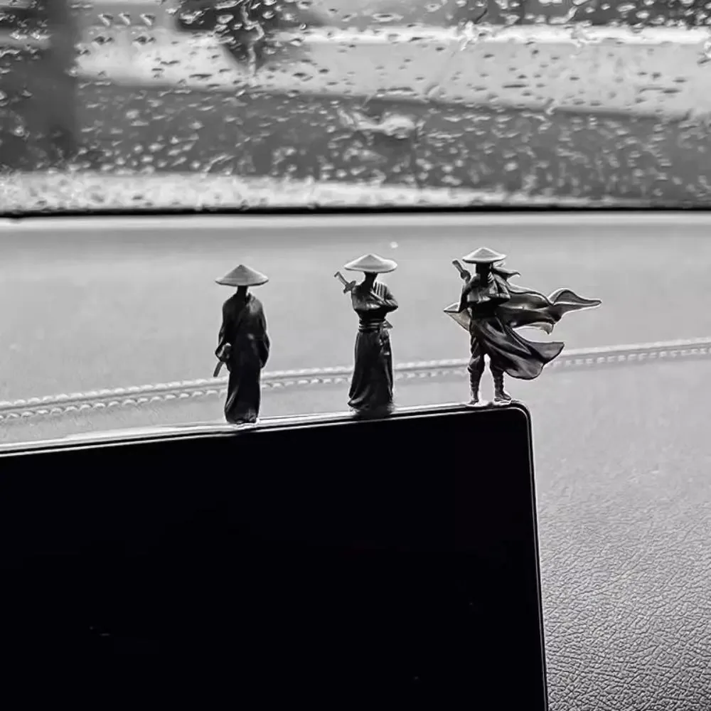 6Pcs/set Mini Chinese Swordsman Figure Exquisite Ancient Car Statue Ornament Cartoon Swordsman Miniatures Interior Decor