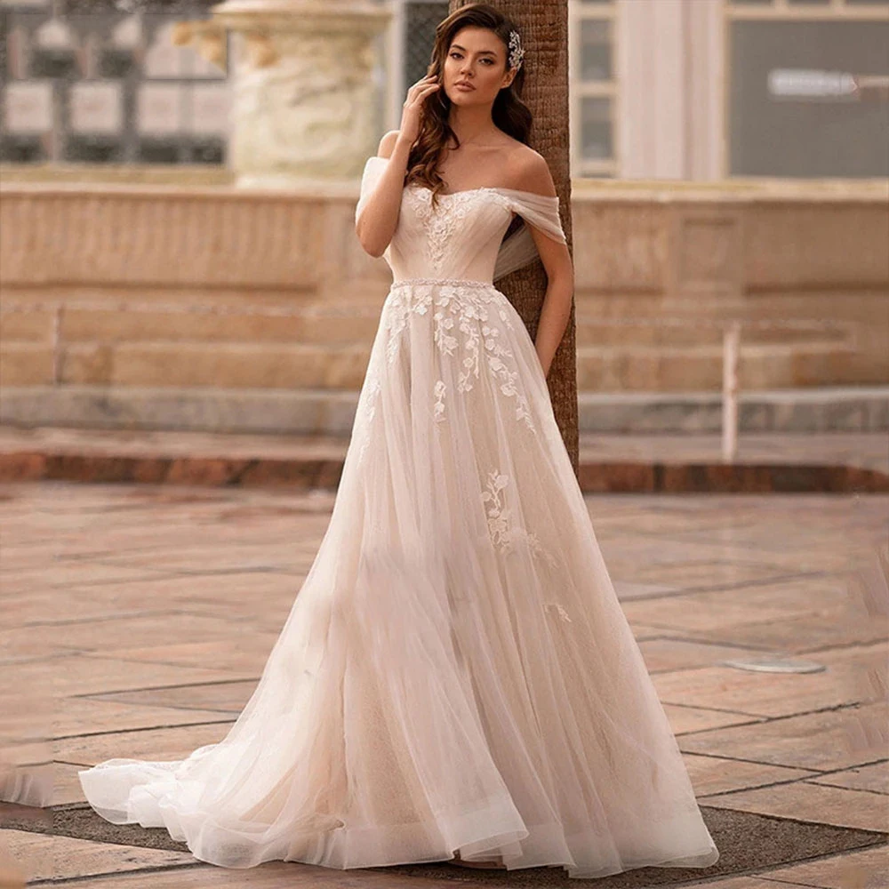 

2023 Bohemian Princess Wedding Dresses Women's Sexy Off Shoulder A-Line Lace Applique Bridal Gowns Tulle Robe Formal Beach Party