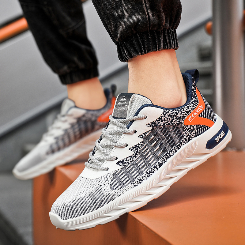 Men's Lace Up Breathable Running Shoes Lightweight Casual Sports Shoes Korean Version Trendy Mesh Summer Lightweight Deodorizing
