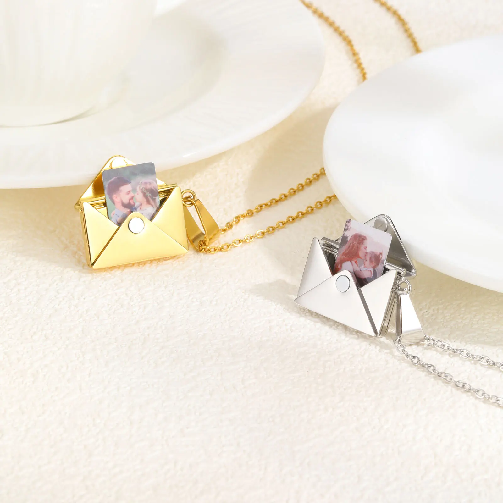 Collier médaillon Photo personnalisé, enveloppe, pendentif en forme de lettre d'amour pour femmes, pendentif Photo personnalisé, cadeaux 3 Collier médaillon Photo personnalisé, enveloppe, pendentif en forme de lettre d'amour pour femmes, pendentif Photo personnalisé, cadeaux 3