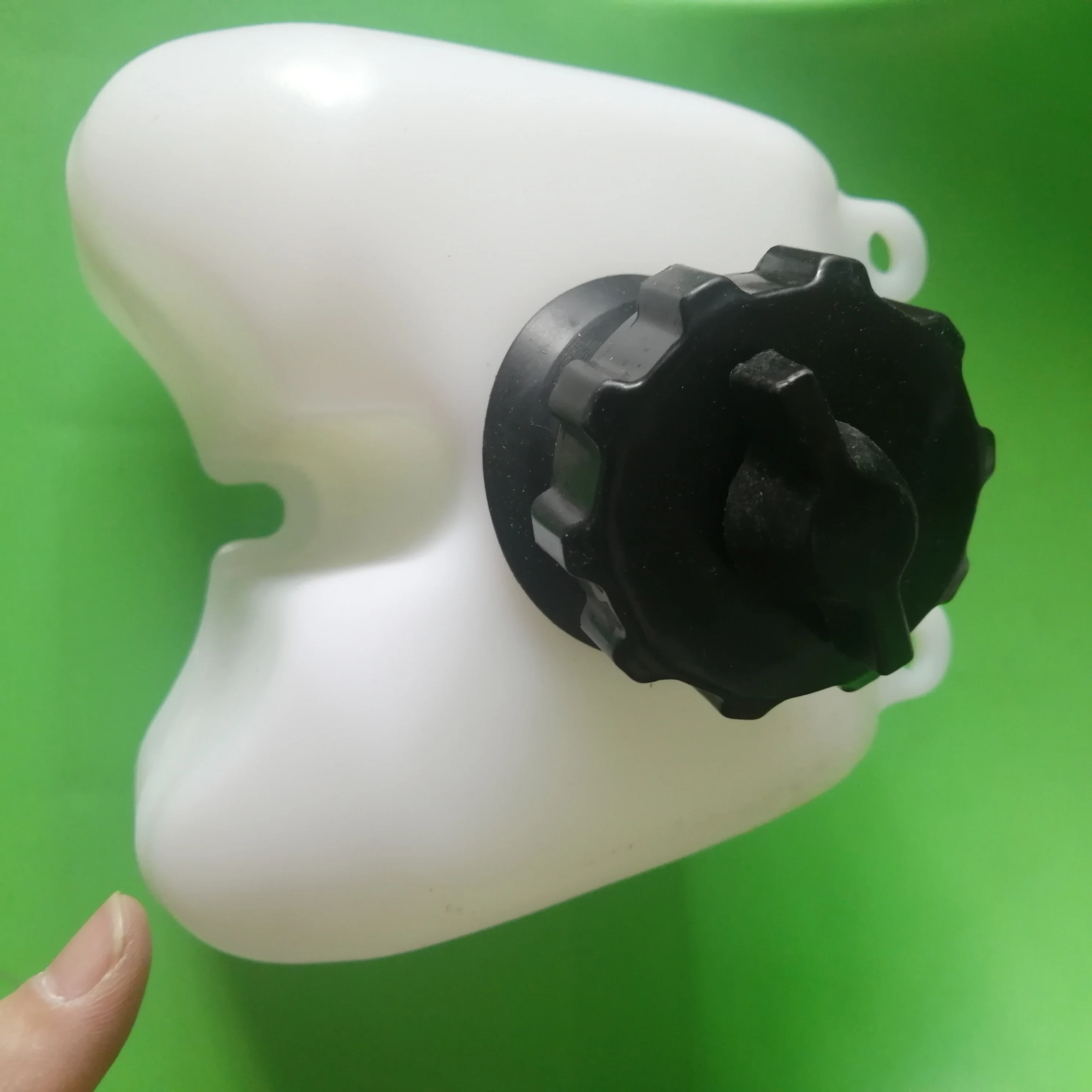 14B-24108-00 タンクサイドカバーアセンブリ 2 YAMAHA（ヤマハ・ワイズギア） 20S-24108-01 ヤマハ純正 タンクサイドカバー アセンブリ2 HD 純正部品