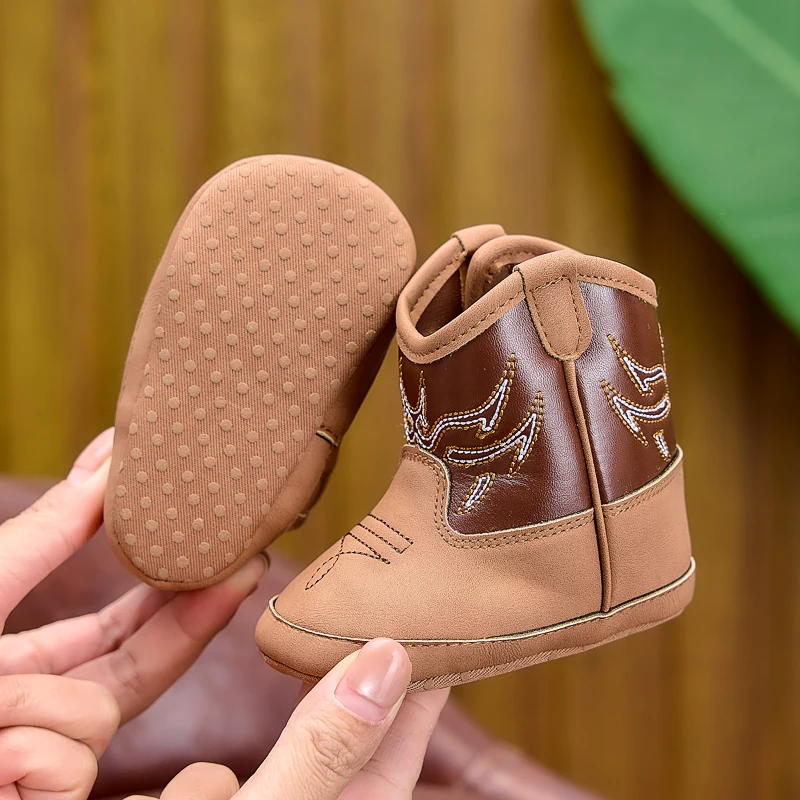 Spring, Autumn, and Winter Boots for 0-1 Year Old Boys and Girls, Casual and Fashionable Soft-Soled High-Top Baby Shoes with Side Velcro, Suitable for Daily Indoor and Outdoor Activities, Toddler Shoe - 4