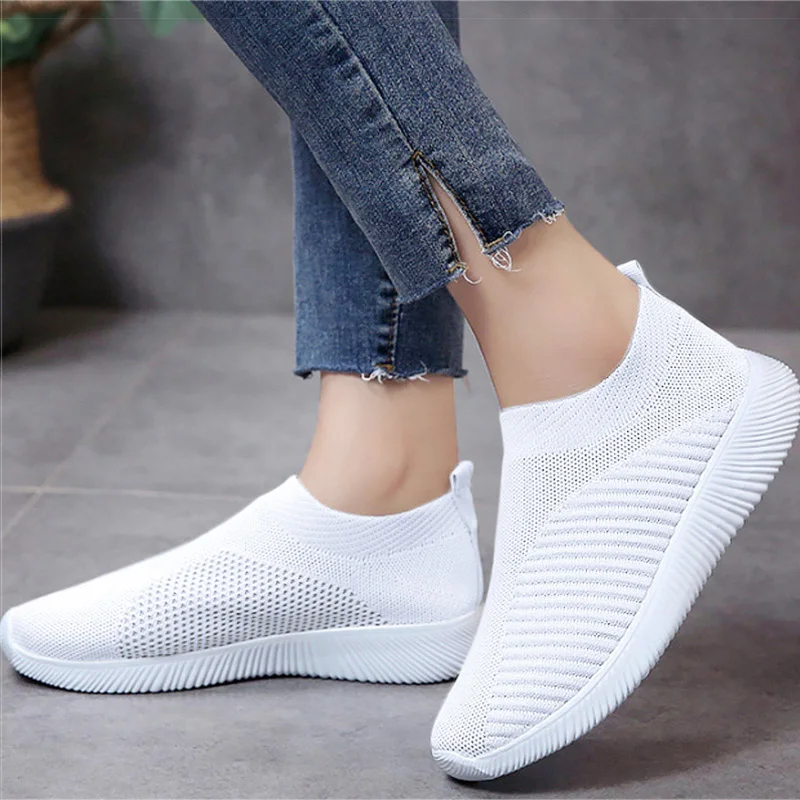 Women's Sneaker Soft Mesh White Shoes For Woman Sneakers 2025 Hot Women Sports Shoes Casual Zapatillas Mujer Flat Baskets Femmes
