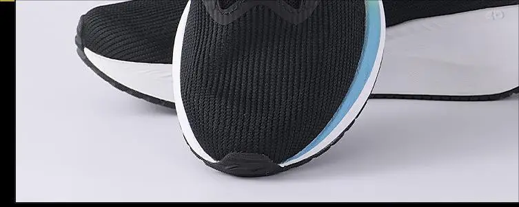 Close-up of automatic shoelace swivel buckle system