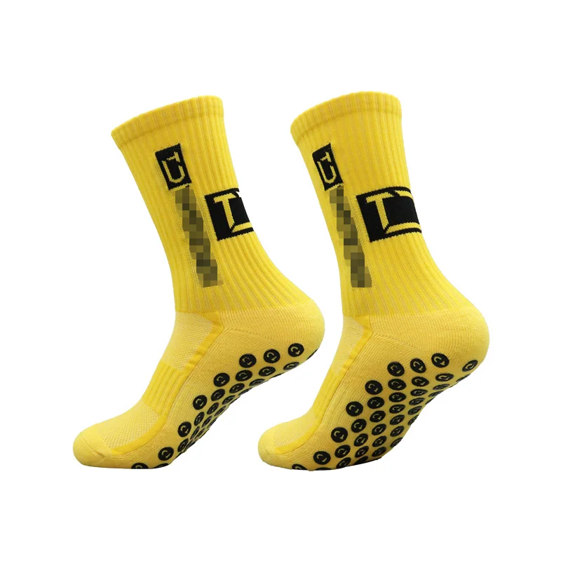 Рисунок 4 - 5 пар футбольных носков