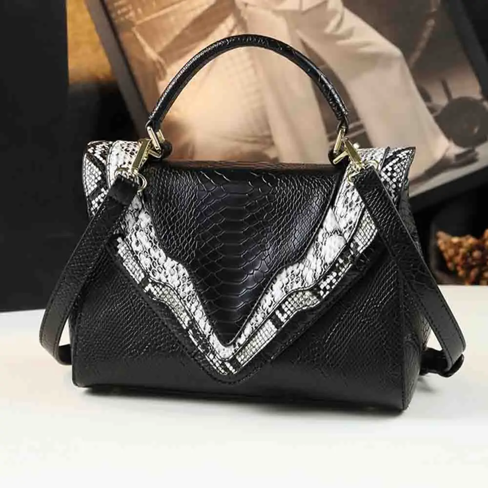 

452023 New Noble Women Handbag High Quality Snake Texture Top Handle Bag Cross Body Chic Lady Dinner Party Elegant Sac A Mian