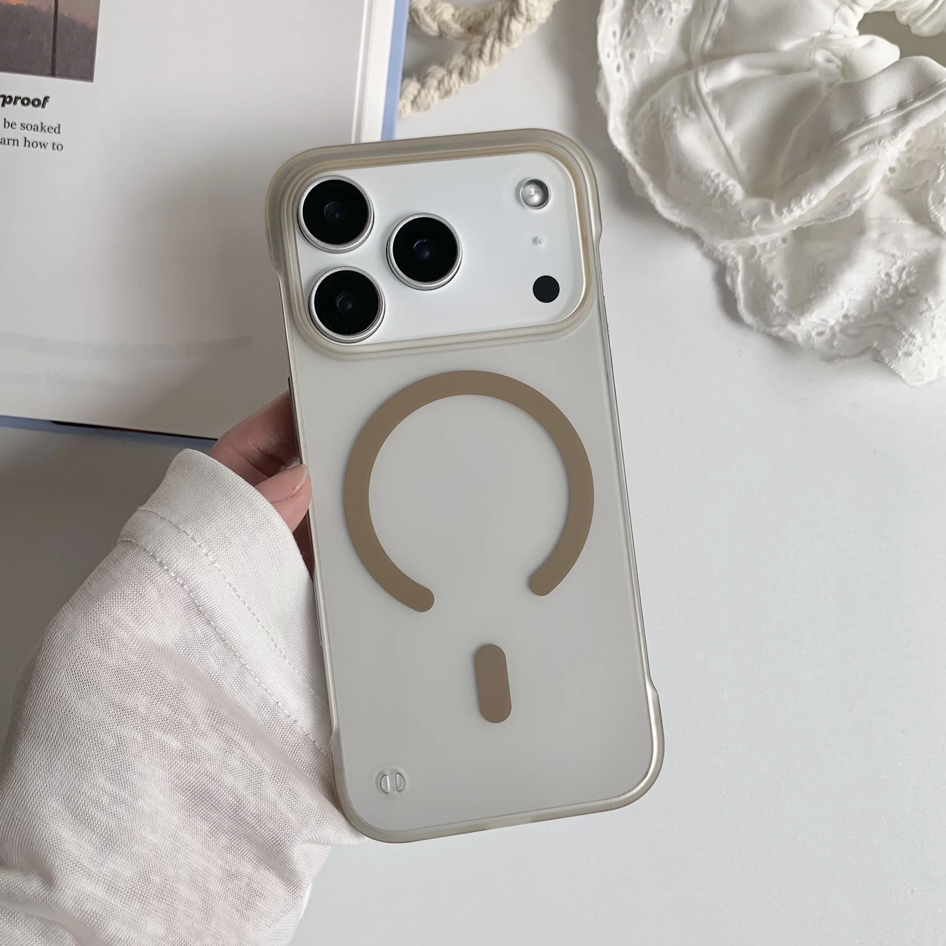 Ultra Thin Borderless MagSafe Phone Case For iPhon...