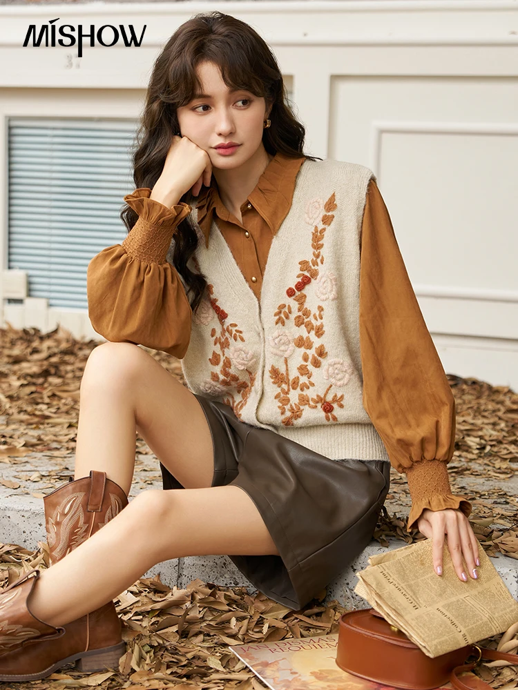 

MISHOW Handmade Crochet Knitted Vest for Women 2023 Autumn Korean V-Neck Loose Fit Floral Soft Sleeveless Retro Tops MXC41Z0094