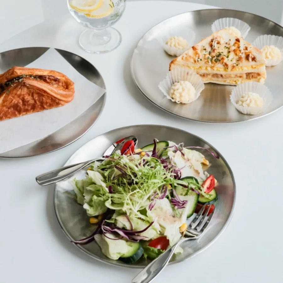 4-Piece Stainless Steel Round Plates 5