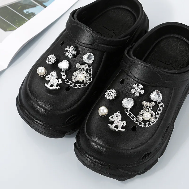 New Fashion Set Hole Shoe Charms Accessories Shoe Buckle Cute Pearl Bear Water Diamond Chain DIY 3D Shoes Decorations