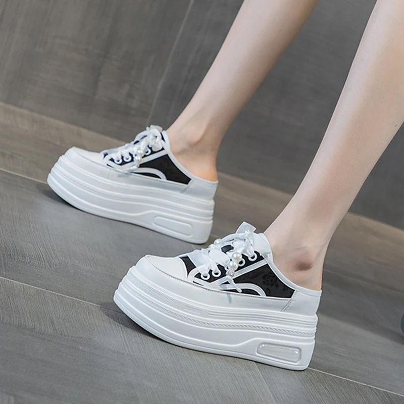 Sneaker donna con lacci e suola spessa per uso quotidiano_voghion.com