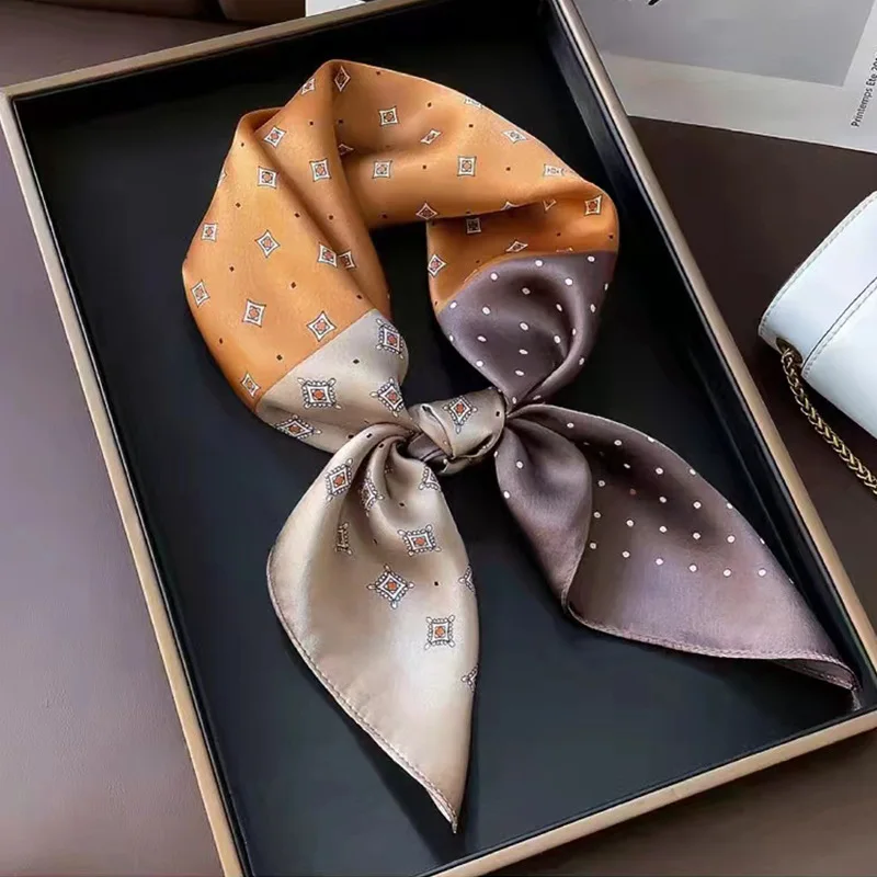 Bandana 2024 Flower Silk Square Scarf Women Satin Shawl Wrap Hijab Female Hair Band Wrist Luxury Headkerchief 70*70cm Echarpe