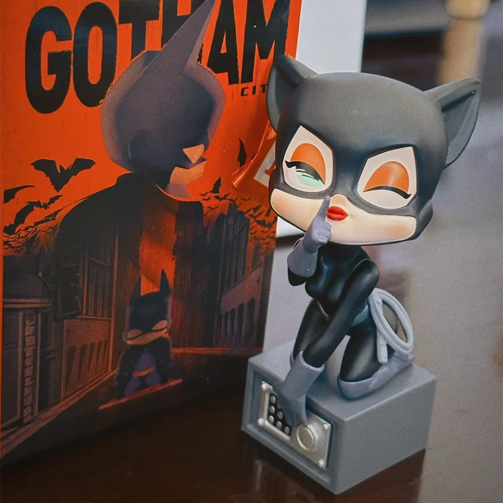 Dc Figure Gotham City Series Blind Box Batman Harly Quinn Joker Action Figure Mystery Box Modello Da Collezione Simpatico Regalo Di Compleanno