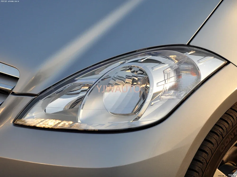 Mercedes-Benz　A200d 左ヘッドライト オートパーツエージェンシー LEDヘッドライト メルセデス