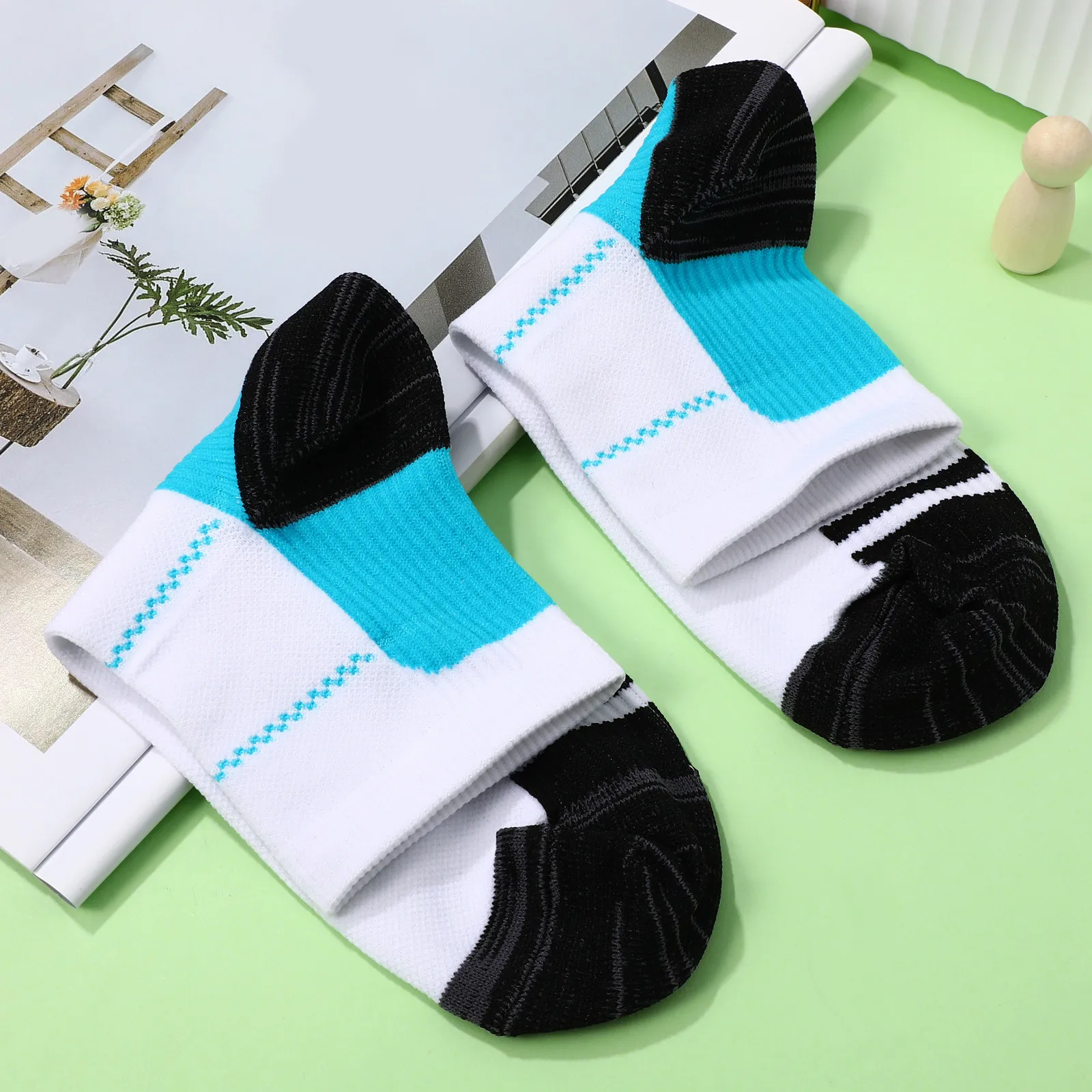 Paire de chaussettes de compression pour fasciite plantaire, soulagement de la douleur au talon, amorti supplémentaire, soutien de la voûte plantaire, usage quotidien, bleu et blanc