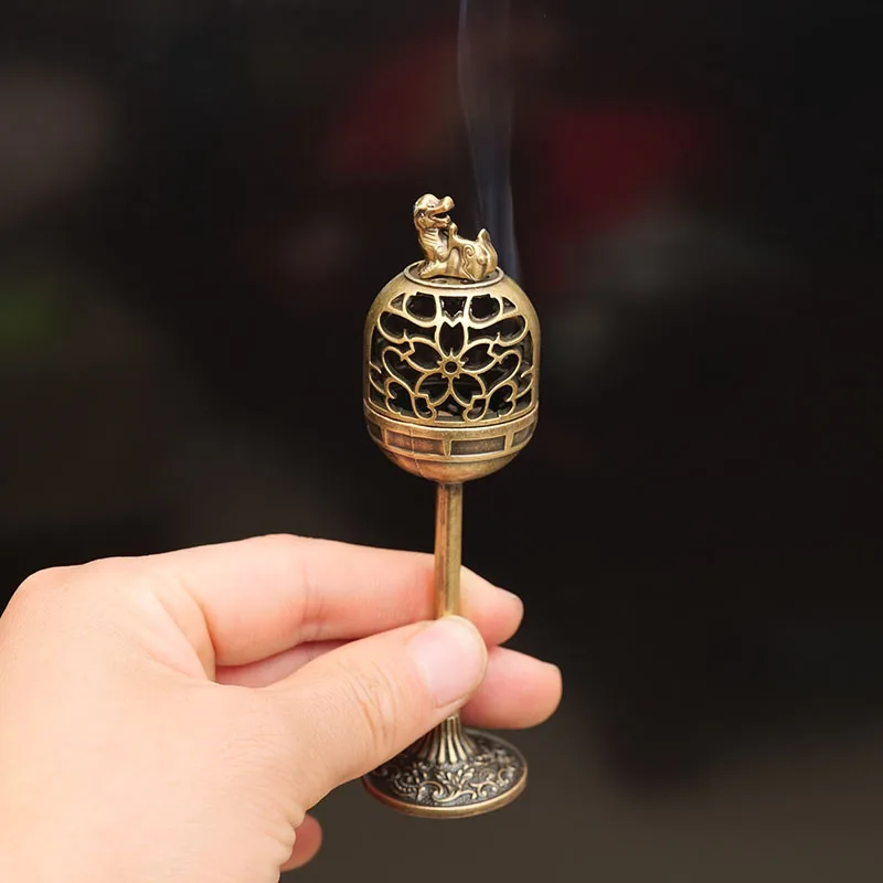 Creative Retro Hollow Aromatherapy Furnace, Home Indoor Zen Tea Ceremony Decoration, Alloy High footed Small Incense Burner, 1Pc