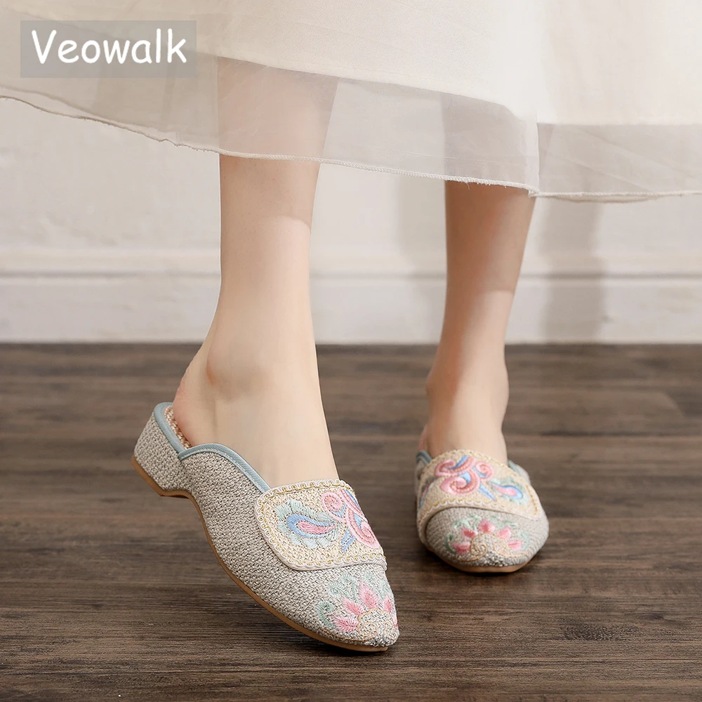 

Veowalk Linen Cotton Fabric Embroidered Women Pointy Toe Mules Slippers Retro Elegant Comfortable Outside Home Walking Shoes