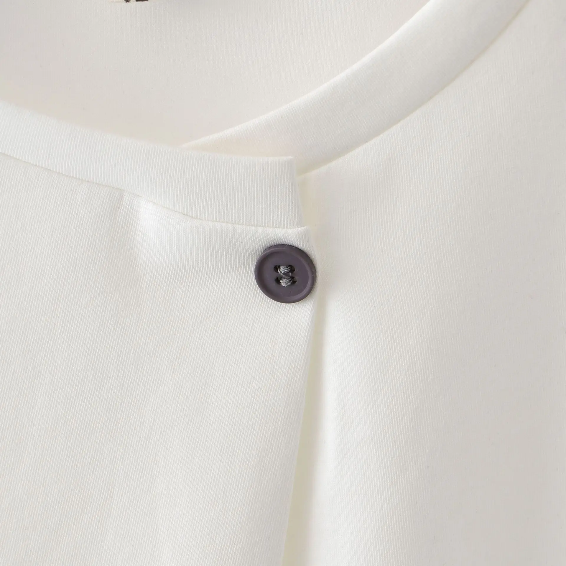 Plus Size Women's Top Summer New 100kg Design Neckline Decoration Half Sleeve T-shirt 2513