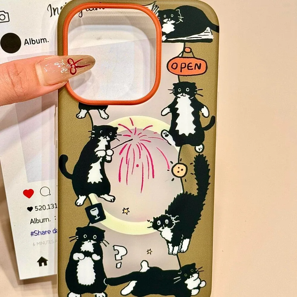 Magnetic Black Cat Phone Case with Rotating Magnetic Bracket