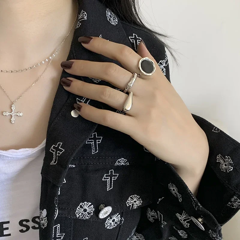 

Minimalism Silver Color Retro Round Geometric Rings for Fashion Women Smiple Black Round Vintage Party Jewelry Accessories