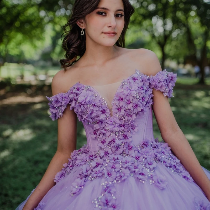 

Lilac Lavender Princess Puffy Quinceanera Dresses Off Shoulder Applique 3D Floral Beads Lace-up Corset Cathedral Train vestido