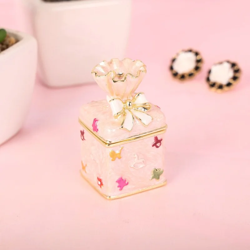 

New Candy Shape Candy Jewelry Storage Boxes Enamel Alloy Creative Gift Boxes Containers for Birthday Wedding Party