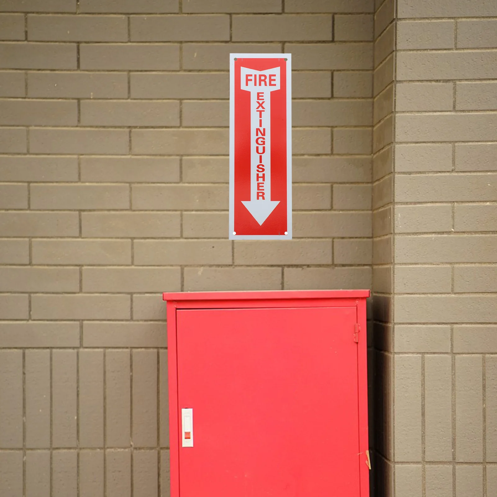 Рисунок 3 - Огнетушитель знаки эмблемы для