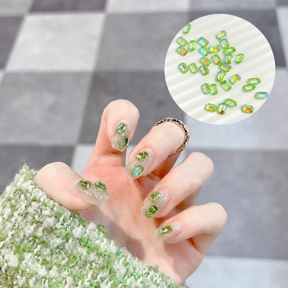 simple light green nails｜TikTok Search