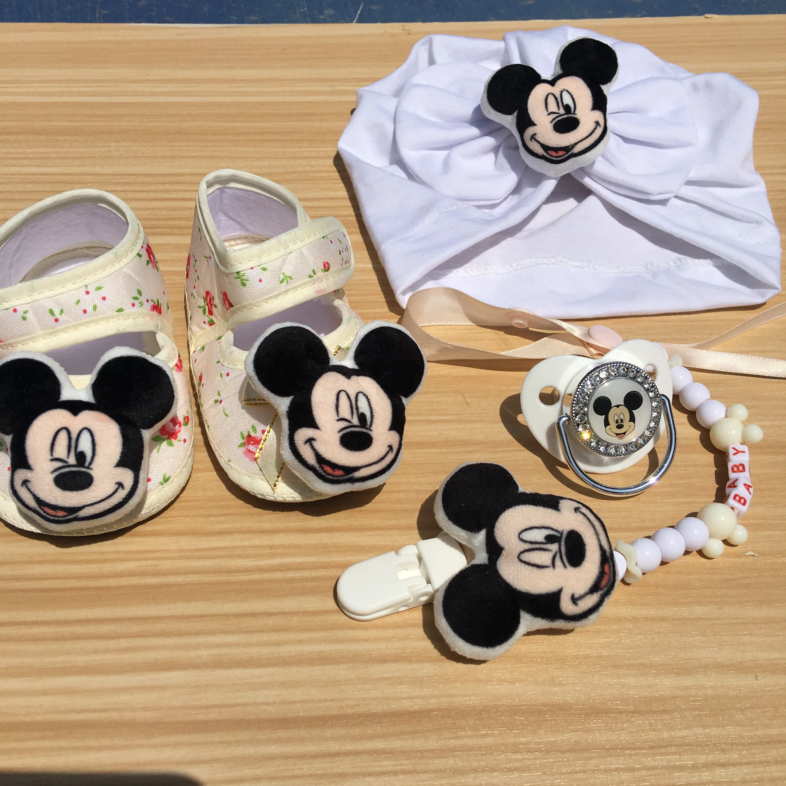 Disney-Pacifier-Fasteners-PBA-Free-Nipples-for-Newborn-Unique-Teether ...