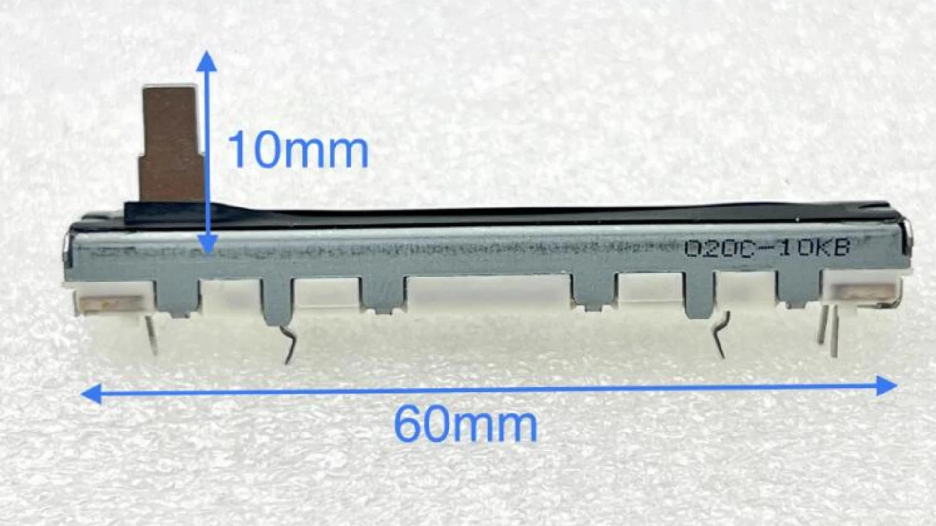 

10pcs/LOT Japan 6Cm Mixing Table Sliding Potentiometer RS45111A900F Single Link B10K Shaft Length 10mm