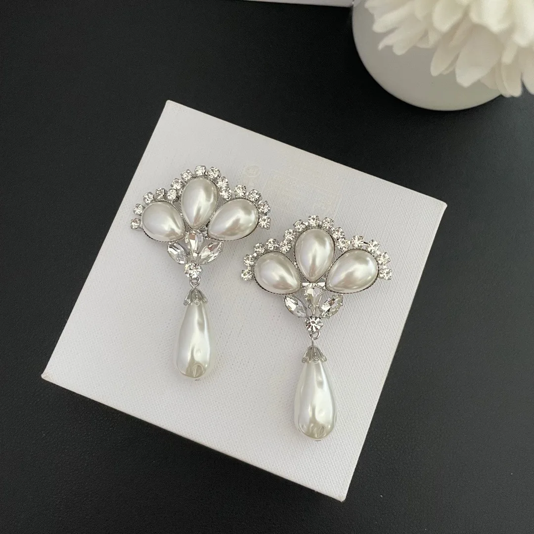 Earrings Fashion Personality Scallop Ear Clips For Clothes Things Women Accessories Para Mujer Broches  Ropa Mujer