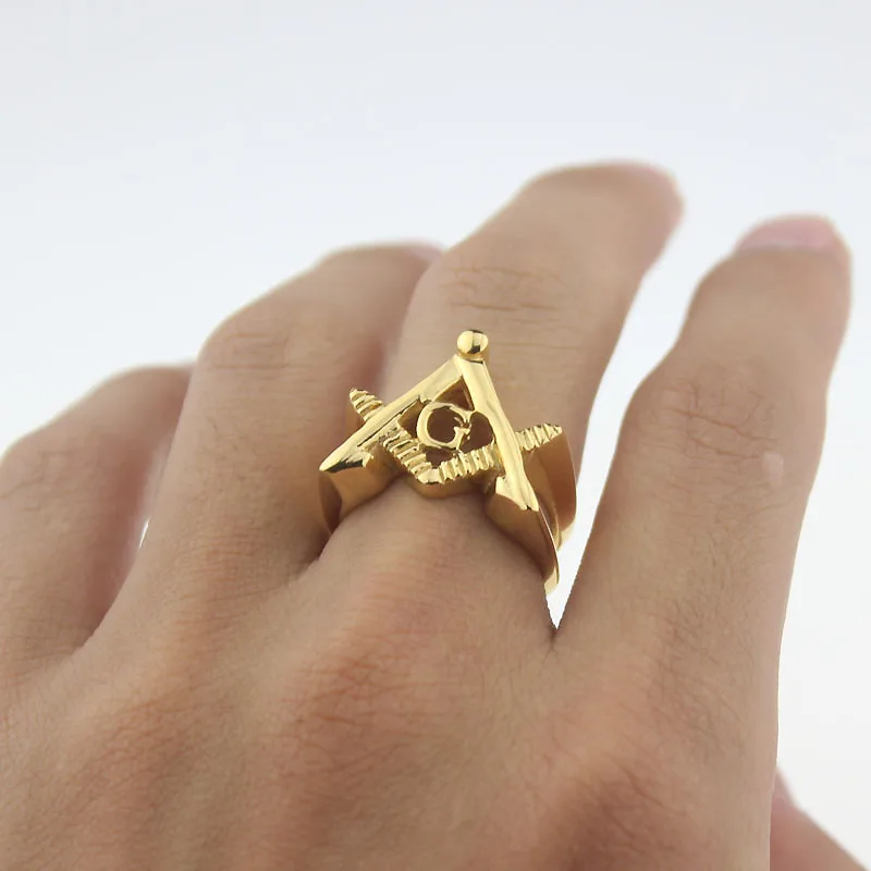 Anillo Illuminati Oro Y Pirámide Mason Acero Inoxidable