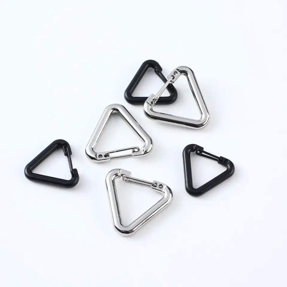 三角形の合金カラビナ,スナップクリップ,屋外ツール,高品質,20mm, 25mm