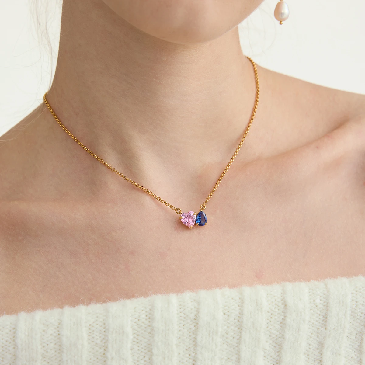 Birthstone necklace for mom by VelmoraMart featuring personalized family birthstones on an elegant pendant necklace. A meaningful custom birthstone necklace and perfect Mother's Day gift celebrating love, family, and cherished memories.