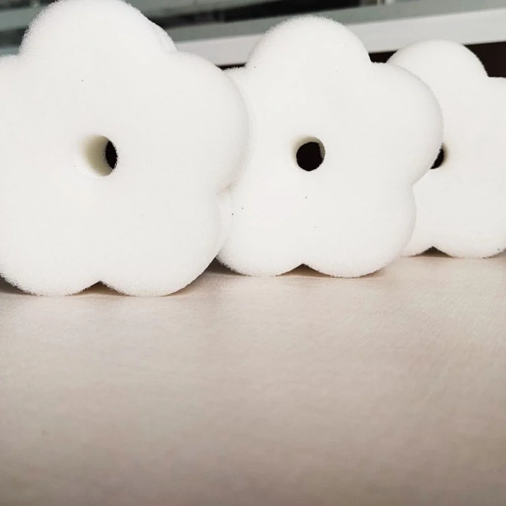 

White Flower Shaped Sponge Filter Oil-Absorbing Scum Filter Sponge Convenient for Hot Tub Swimming Pool Spa