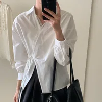 Français rétro dentelle Patchwork col en v chemises femmes mode irrégulière pansement à manches longues chemise femme Design coréen chemisier blanc 2
