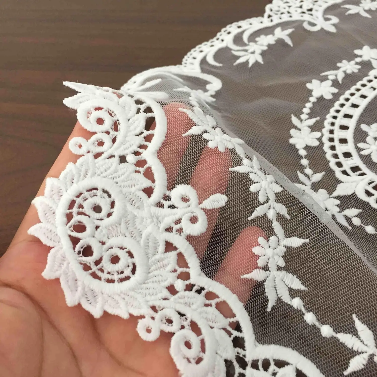 レース マットの魅力と使い方｜フランス風ヴィンテージレースマットの