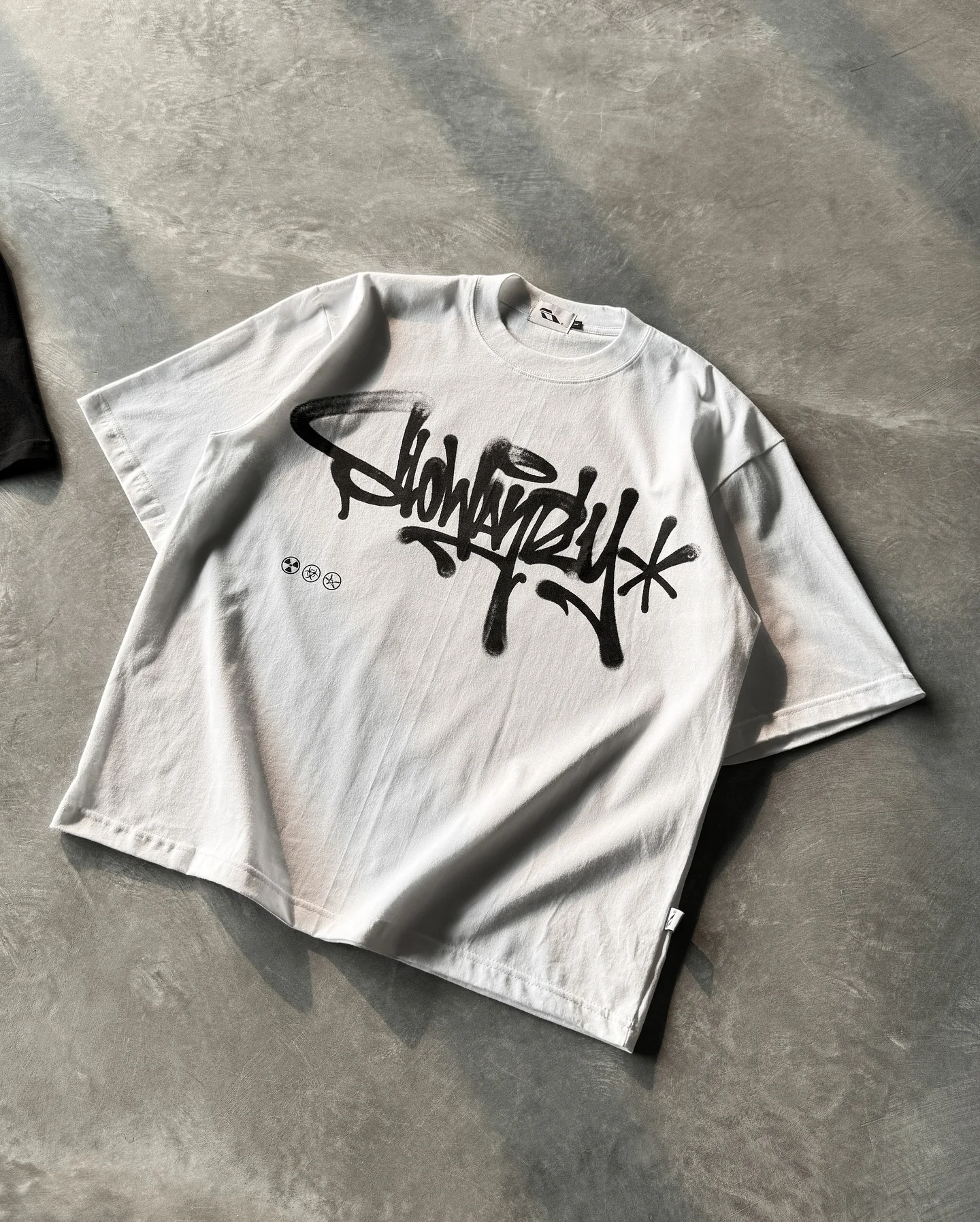 Casual Oversized Cotton T-Shirt - Unisex Round Neck Hip Hop Fashion